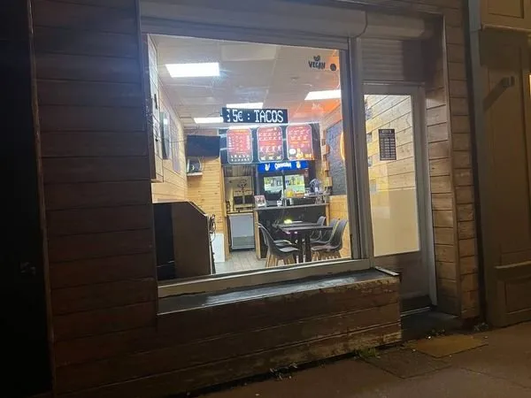 Restaurant / Snack clé en main - Loyer exceptionnel 500/mois - Proche métro Hellemmes & écoles