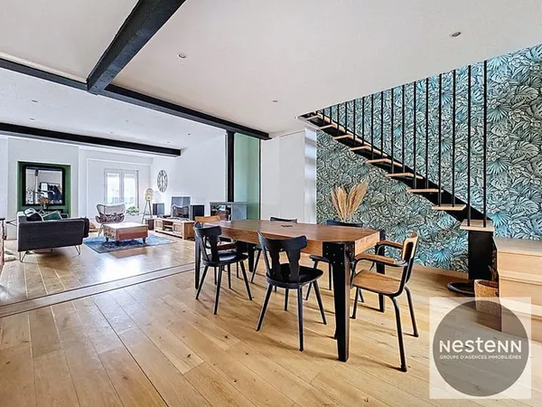 Maison de ville 150,85 m² avec jardin, dépendance et grand garage - Secteur Kinepolis / Rives de Meu