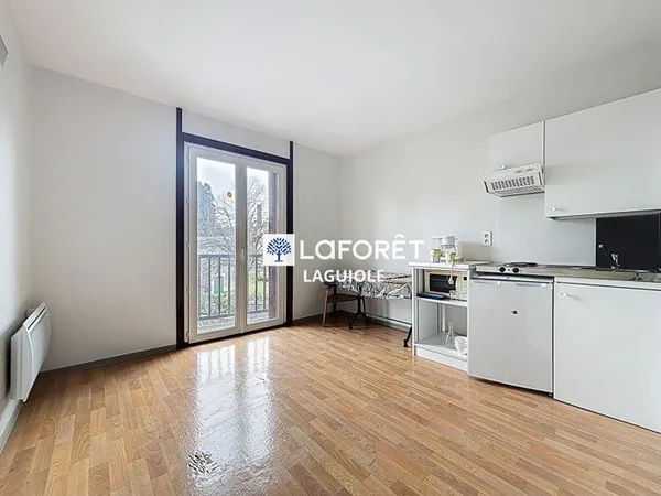 Studio 1 pièce 17 m²