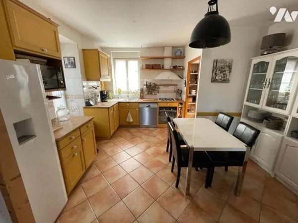 Maison 5 pièces 143 m²