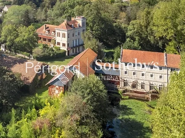 Propriété Xix avec Manoir, moulin à eau et maison d'amis