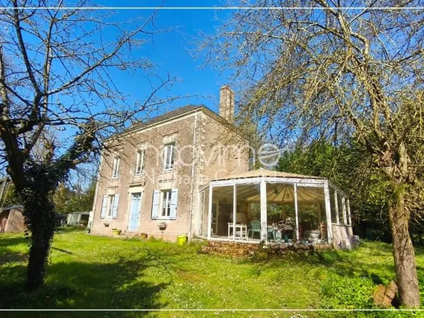 Maison de Maître de caractère 239 m2 Parcelle de plus de 3 300 m2 Sud de Nort-sur-Erdre