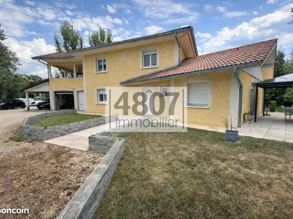Villa 5 pièces 158 m²