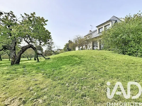 Maison 7 pièces 230 m²