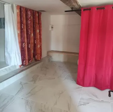Studio 1 pièce 25 m²