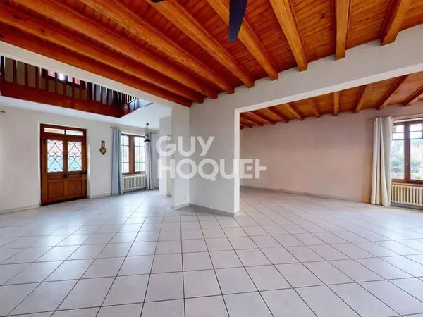 Maison 7 pièces 312 m²
