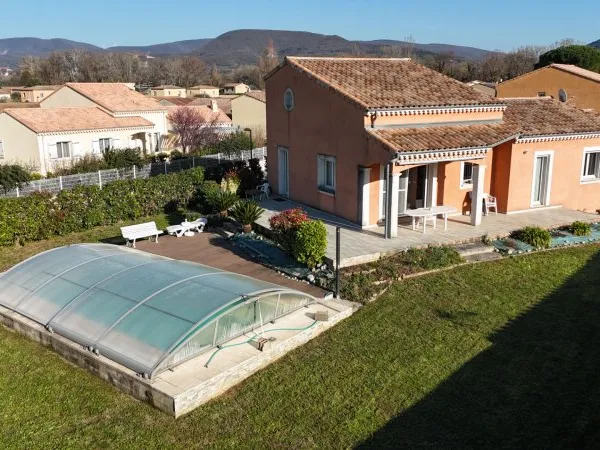 Villa haut de gamme à CRUAS avec piscine