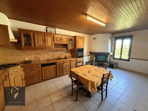 MAISON DE VILLE - T5 - JARDIN - DÉPENDANCE