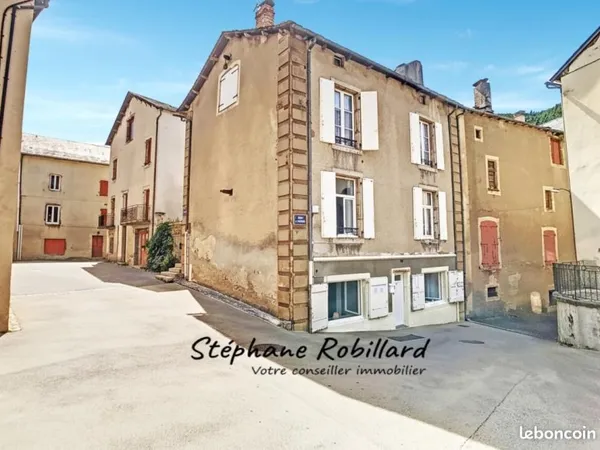 Maison 9 pièces 145 m²