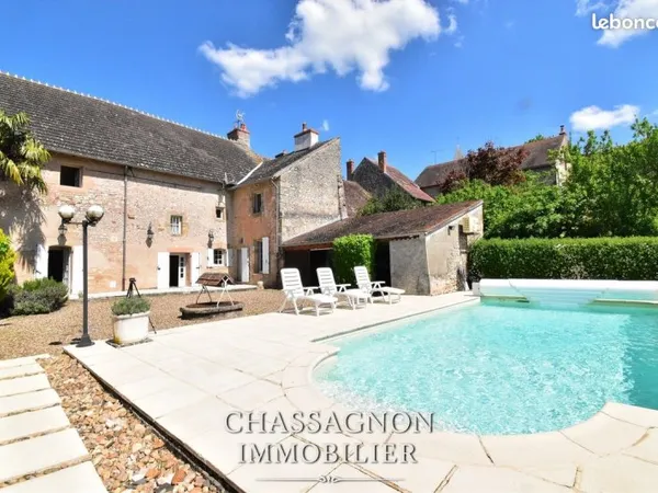 Propriété 8 pièces 248 m²