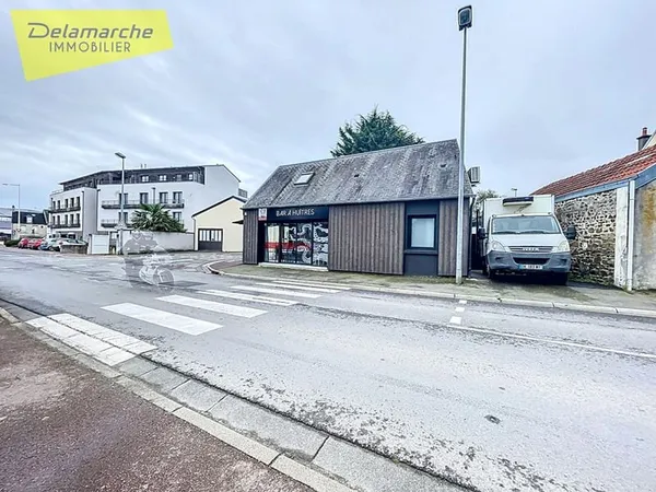 A vendre local commercial refait à neuf situé à Granville