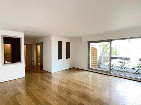 Studio 1 pièce 55 m²