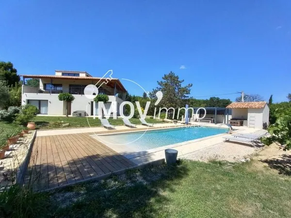 Villa 7 pièces 173 m²