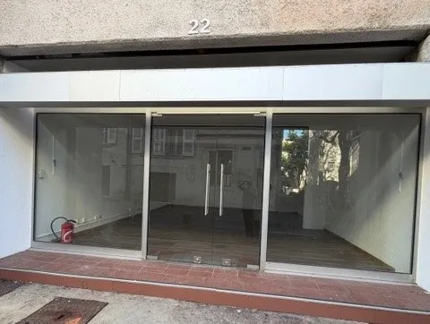 LOCAL COMMERCIAL - LA BALANCE - AVIGNON - 38 m²