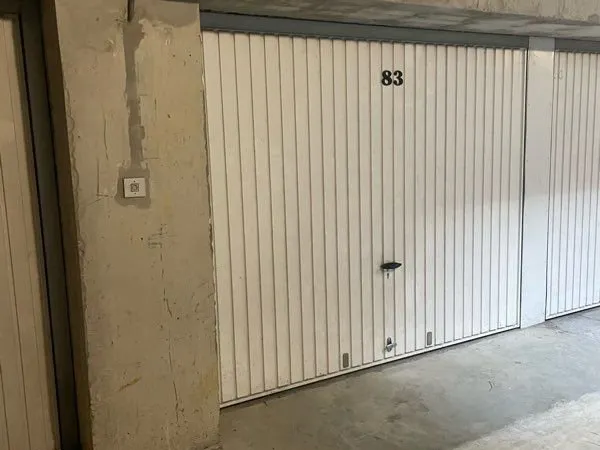 Garage à louer