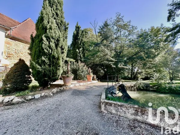 Maison 8 pièces 249 m²