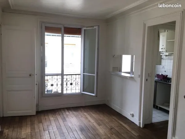 Vente appartement 2 pièces 36 m² Paris 18E (75018) 295.000 -Pas d'agence SVP