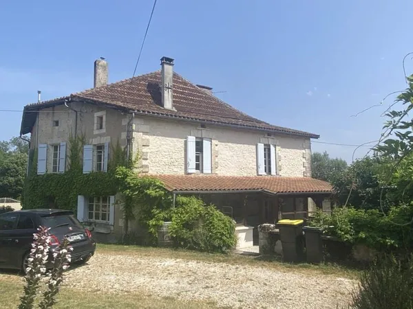 Maison 233 m²