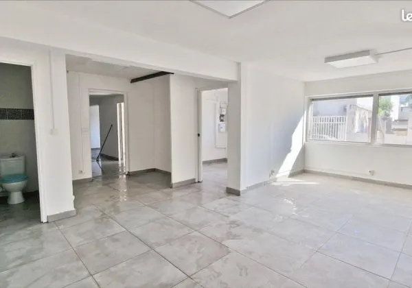 Local 80 m²