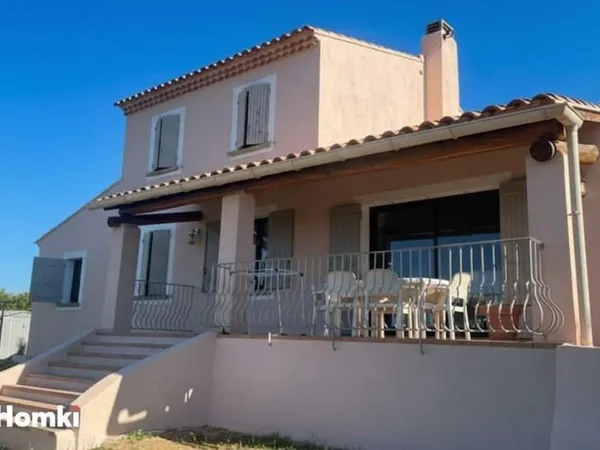 Maison/Villa T5 de 148 m2 à Saint-Saturnin-lès-Apt 84490