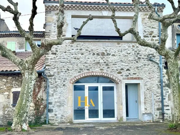Loft / bureaux / Profession libérale, Plateau de 215m2 à aménager, Terrasse