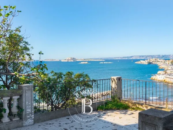 VENTE - MARSEILLE - 13007 - ROUCAS BLANC - MAISON DE MAITRE - VUE PANORAMIQUE SUR LA MER