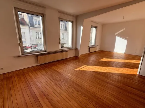Appartement 3 pièces 102 m²
