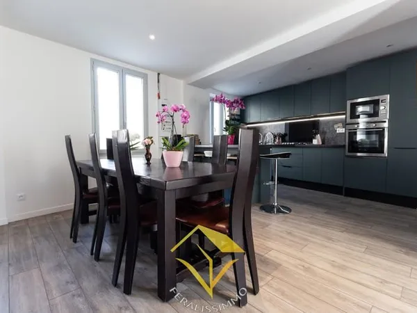 Maison rénovée au coeur du village