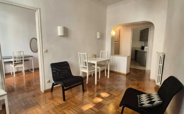 Appartement Montpellier 2 pièces bis de 43.5 m2. Ecusson