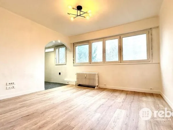 Cronenbourg Ouest - A vendre 3 pièces rénové - 54,76 m2 - 4e étage