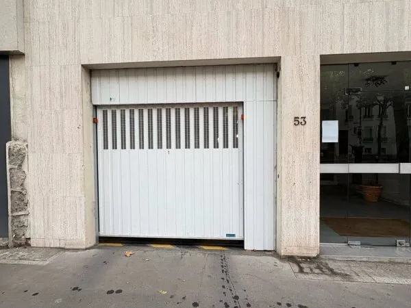 Parking 10 m²