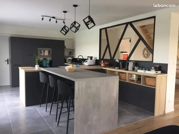 Propriété 4 pièces 85 m²