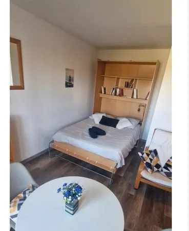 Studio meublé