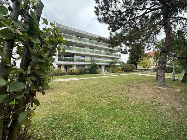 Appartement Le Raincy 4 pièce(s) 90 m2