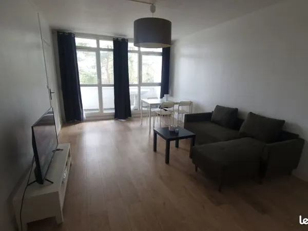 Colocation meublée T3 72m² - Balcon - RER D Paris