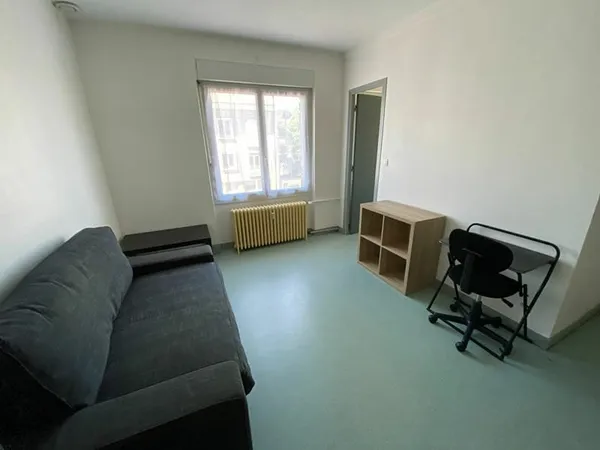 Studio meublé Poitiers - DUGUESCLIN - 24.39 m2