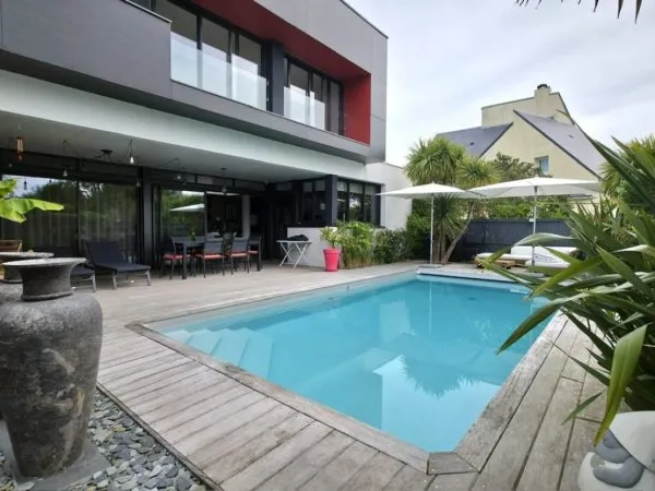 SAINT MARC SUR MER Maison 165 m² 4 chambres Piscine Double gara