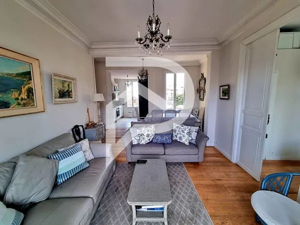 Appartement centre de Cannes 3 pièce(s) 66.17 m2 Carrez