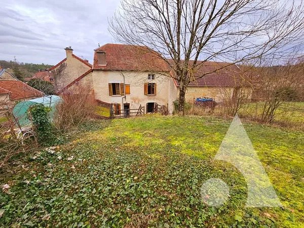 Maison en pierre 111.21m2, 5 chambres, Cunfin