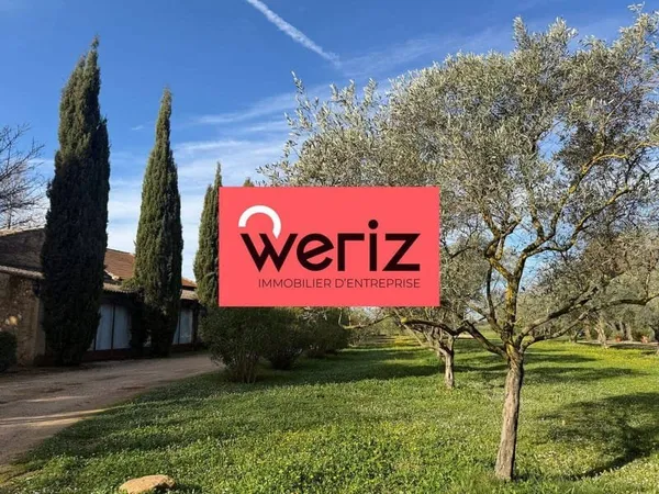 Bureaux 200 m²