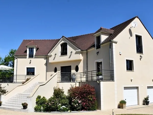 Dpt Yvelines (78), à vendre MOISSON maison contemporaine 280 m² - parc arboré 8 148 m²- sous sol tot