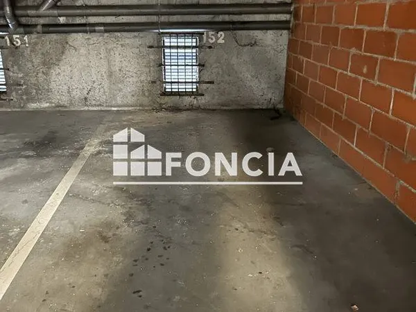 Stationnement Location Évry-Courcouronnes   58€