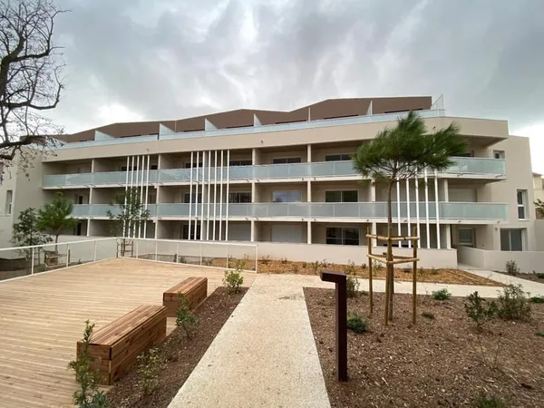 Studio 1 pièce 25 m²