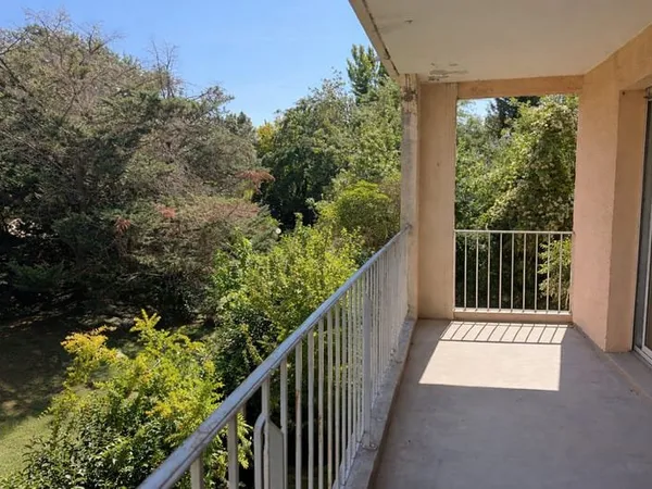 T1 34M² - TERRASSE 8M² - 154 000