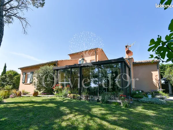 Villa 6 pièces 141 m²