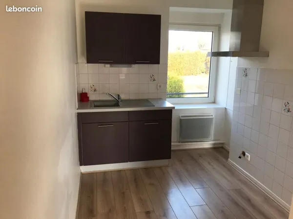 L'ISLE SUR LE DOUBS F3 1er étage de 49m²