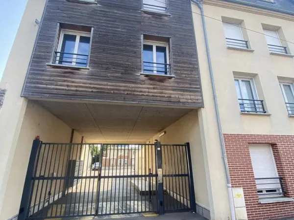 EXCLUSIVITÉ QUARTIER SAINT PIERRE APPARTEMENT DE TYPE STUDIO