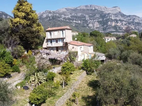 Mas Provençal de caractère Vue panoramique Calme absolu