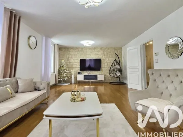 Appartement 5 pièces 147 m²