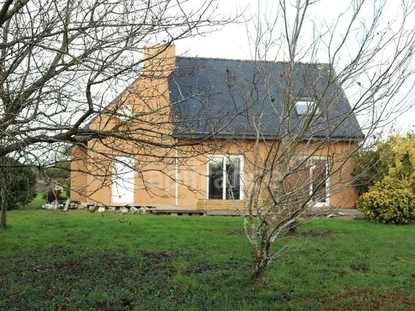 Maison à vendre 6 pièces PLOUHINEC (29) 107 m2, 4 chambres. Terrain 1526 m2